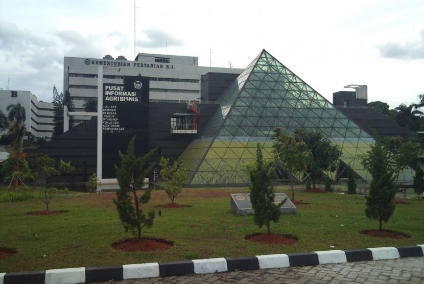 Kementerian Pertanian di Jalan Harsono, Ragunan, Jakarta Selatan