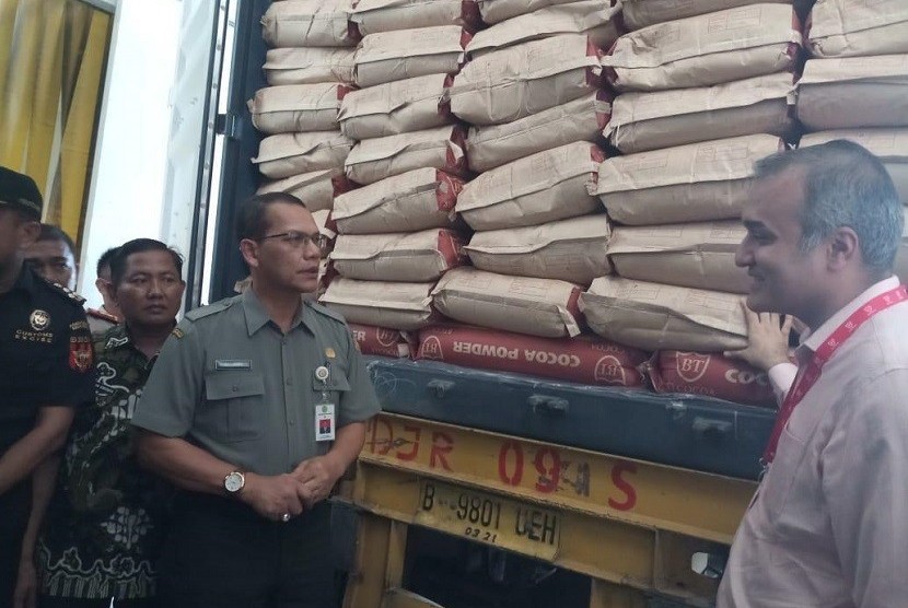 Kementerian Pertanian melalui Karantina Pertanian Tanjung Priok melepas 197,5 ton ekspor produk olahan kakao berupa bubuk dan cacao butter tujuan USA, Brazil dan Pakistan senilai Rp 9,57 miliar.