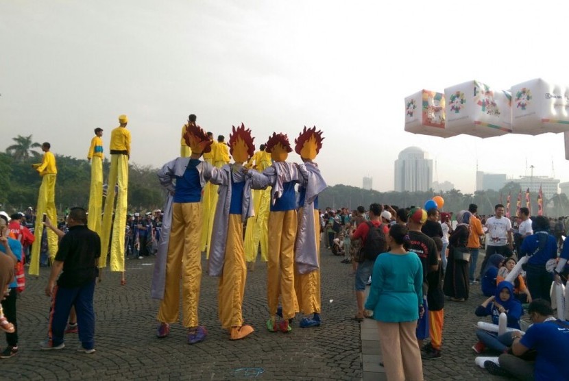 Kemeriahan parade Asian Games 2018 di Monas, Jakarta Pusat, Ahad (13/5) pagi.