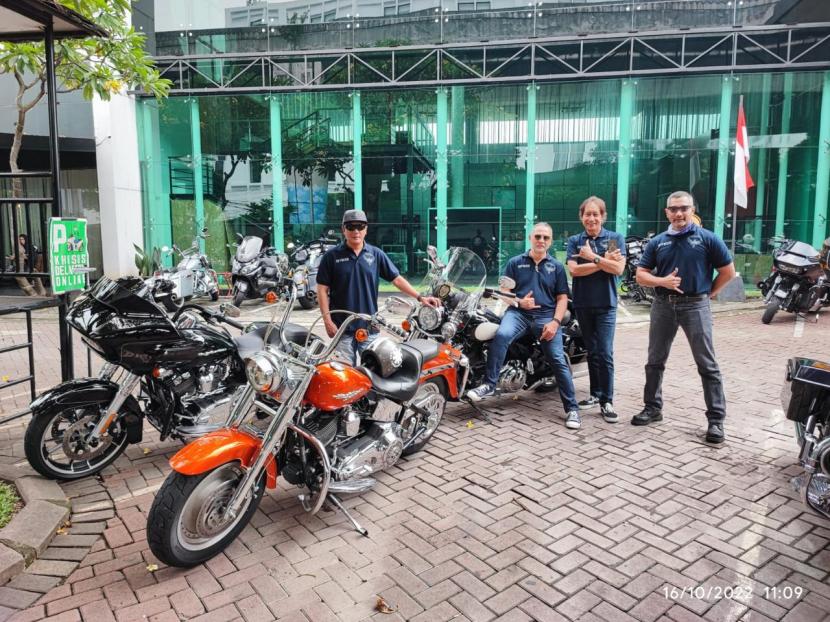 Kemunitas pengguna Harley Davidson bernama Hogers Indonesia akan melakukan donasi sambil touring Jakarta-Bali.