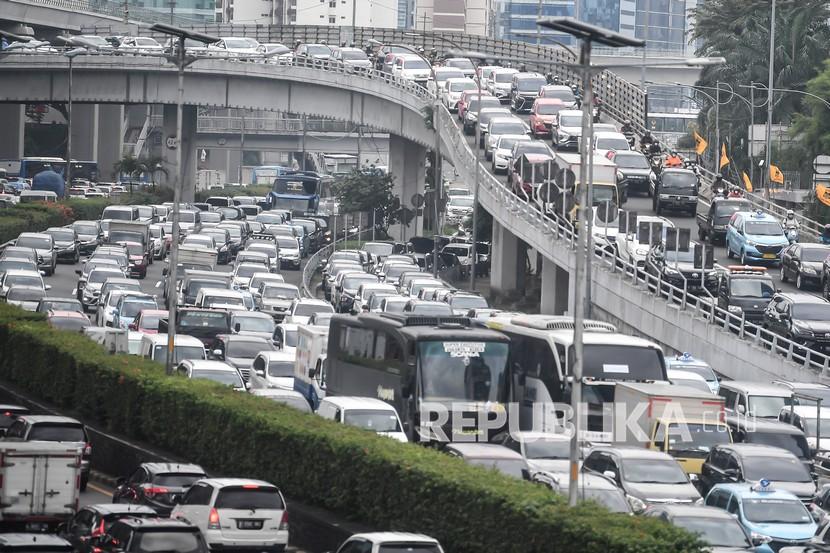 Macet Jelang Libur Panjang Akhir Pekan Republika Online