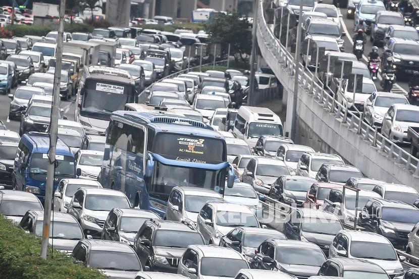 Macet Jelang Libur Panjang Akhir Pekan Republika Online
