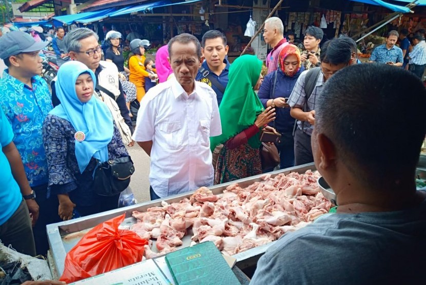 Kepala Badan Ketahanan Pangan Agung Hendriadi