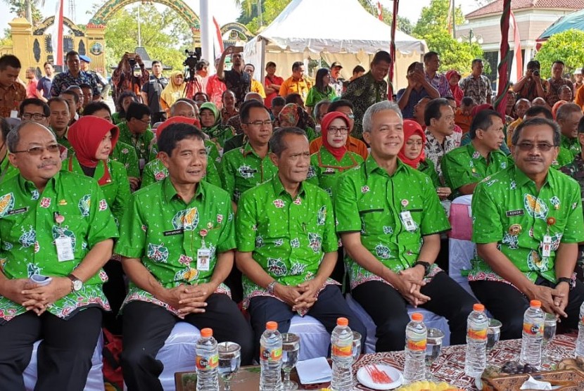 Kepala badan Ketahanan Pangan (BKP) Kementerian Pertanian, Agung Hendriadi pada perayaan  Hari Pangan Sedunia (HPS) ke XXXVIII di Provinsi Jawa Tengah, di Alun-alun Kabupaten Blora, Jumat (26/10).