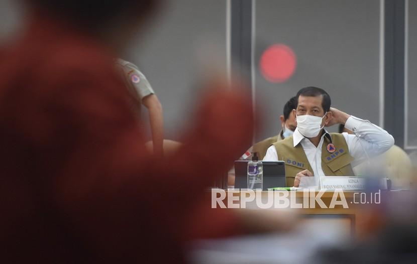 Kepala Badan Nasional Penanggulangan Bencana (BNPB) Doni Monardo mengikuti rapat kerja dengan Komisi VIII DPR di Kompleks Parlemen, Senayan, Jakarta, Kamis (3/9/2020). Rapat itu membahas RKA K/L tahun 2021.