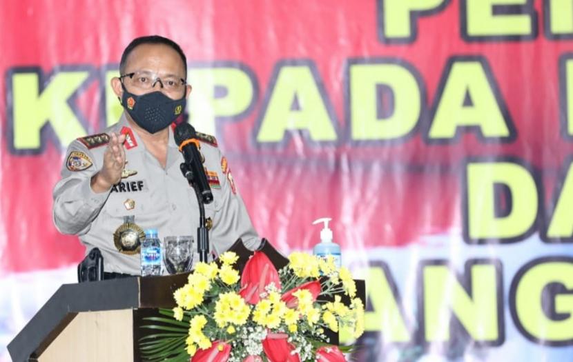 Kepala Badan Pemeliharaan Keamanan (Kabaharkam) Polri, Komjen Arief Sulistyanto saat memberikan pengarahan kepada jajaran Baharkam dan Bhabinkantibmas se-jajaran Polda Jawa Tengah, di gedung UTC Semarang, Kamis (11/11).