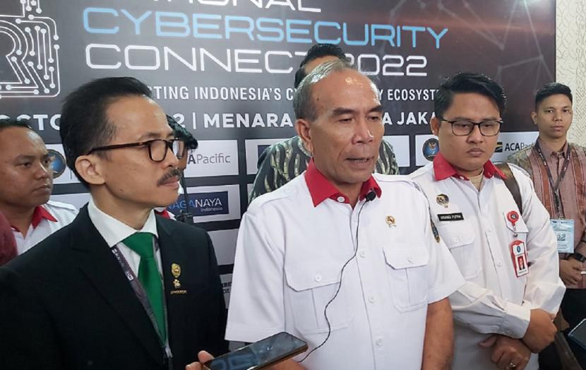 Kepala Badan Siber dan Sandi Negara (BSSN) Letjen TNI (Purn) Hinsa Siburian saat pembukaan National Cybersecurity Connect (NCC) 2022 yang digelar 26–27 Oktober 2022 di Jakarta. 
