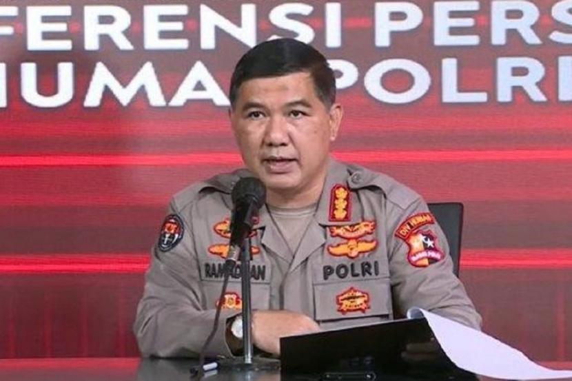 Kepala Biro Penerangan Masyarakat (Karo Penmas) Divisi Humas Polri, Brijen Pol Ahmad Ramadhan, menyebut keempat terduga teroris JI di Jawa Tengah mempunyai peran masing-masing