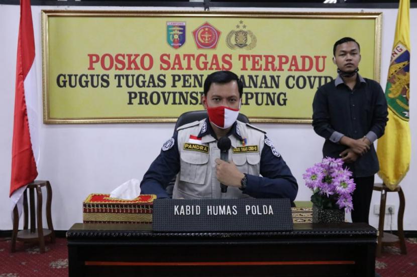 Kepala Bidang Humas Polda Lampung Kombes Pol Zahwani Pandra Arsyad mengatakan kendaraan berpelat nomor polisi dari luar Provinsi Lampung dipasang stiker khusus.
