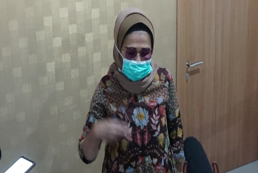  Kepala bidang sumber daya kesehatan dinkes sumbar Lila Yanwar, salah satu pasien covid-19 yang sudah sembuh untuk wilayah Sumatra Barat