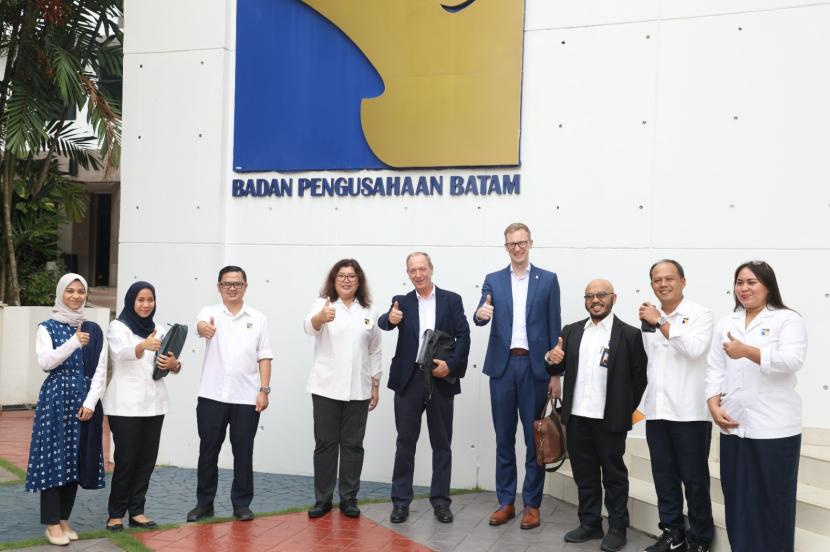 Kepala Biro Humas Promosi dan Protokol BP Batam Ariastuty Sirait menerima kunjungan Konsulat Kedutaan Besar Belgia untuk Indonesia.