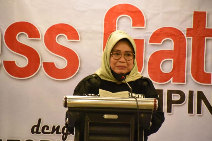 Kepala Biro Humas Setjen MPR, Siti Fauziah, SE., MM., dalam laporannya pada acara pembukaan press gathering di Hotel Aston, Sabtu (5/9)