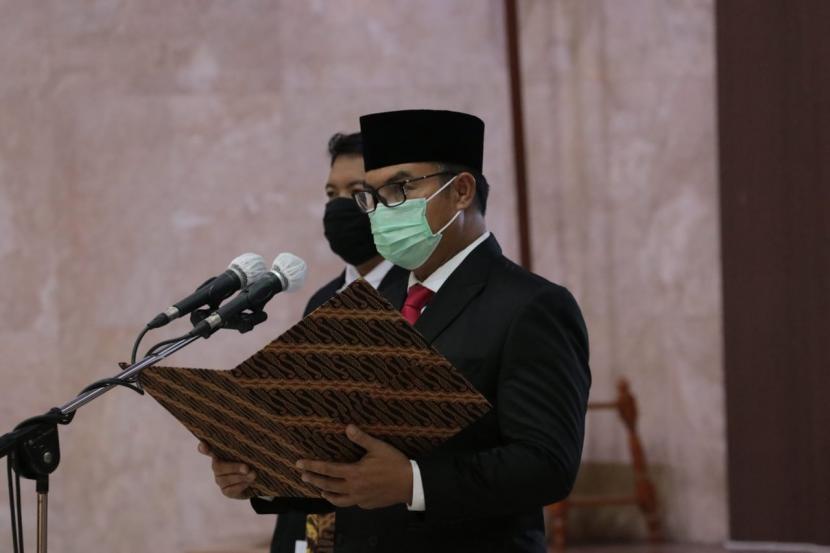Kepala BKKBN Dr.(HC) dr. Hasto Wardoyo, Sp.OG (K) saat melantik Pejabat Pimpinan Tinggi Pratama di Auditorium Kantor Pusat BKKBN, Jakarta, Kamis (25/2).