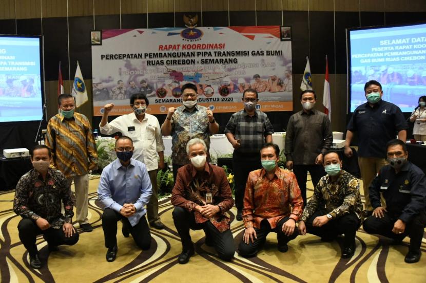  Kepala BPH Migas M Fanshurullah Asa memimpin rapat koordinasi dengan stakeholder terkait kelanjutan proyek pipa transmisi gas bumi Cirebon-Semarang (Cisem).