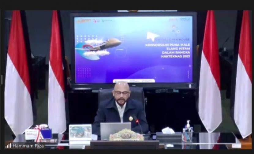 Kepala BPPT Hammam Riza saat menjelaskan mengenai drone PUNA Elang Hitam.
