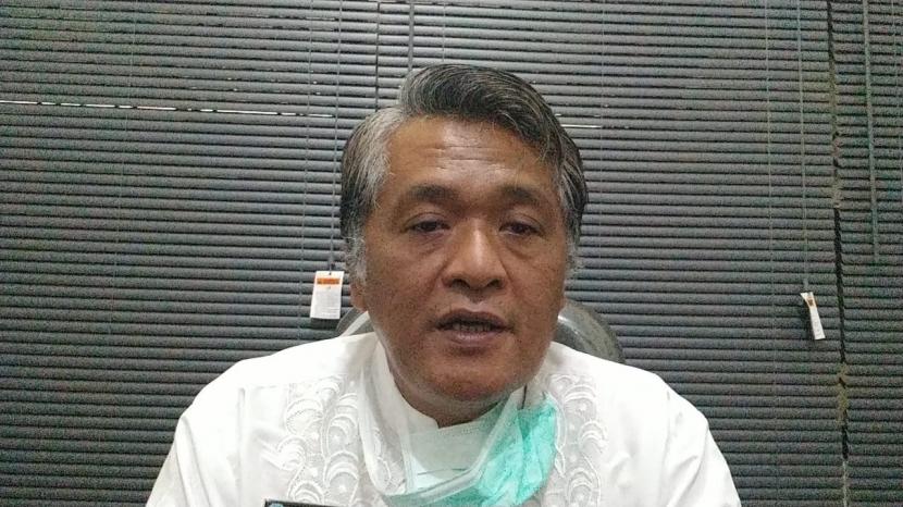 Kepala Dinas Kesehatan Kota Tasikmalaya Uus Supangat saat diwawancara di kantornya, Jumat (5/6).