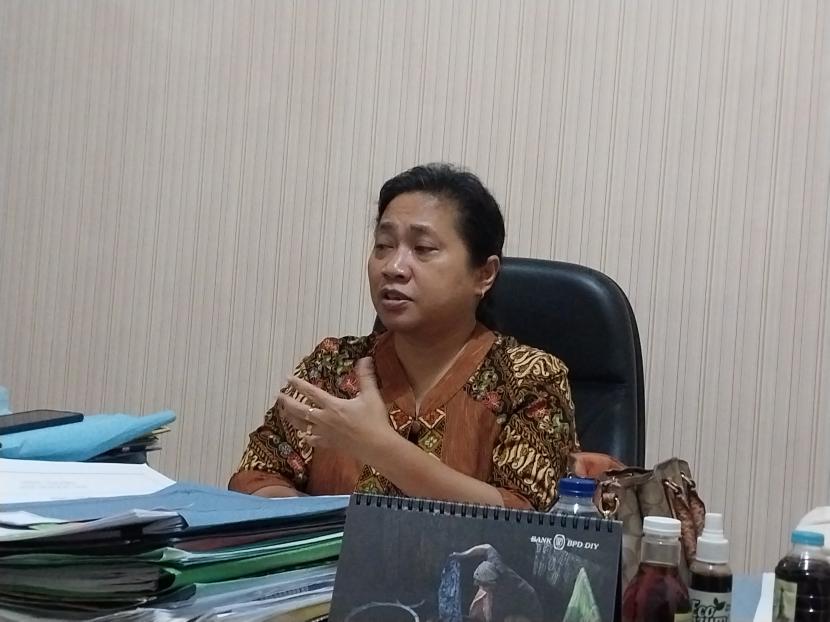  Kepala Dinas Lingkungan Hidup (DLH) Kabupaten Sleman, Epiphana Kristiyani. 