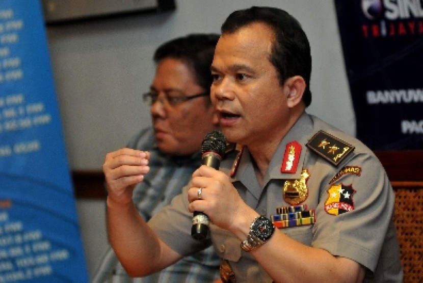 Kepala Divisi Humas Polri Irjen Pol. Ronny F Sompie memberikan paparan saat diskusi polemik di Jakarta, Sabtu (14/9).