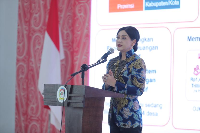 Chief Executive Officer of OJK Financial Services, Education and Consumer Protection Supervisor Friderica Widyasari Dewi.