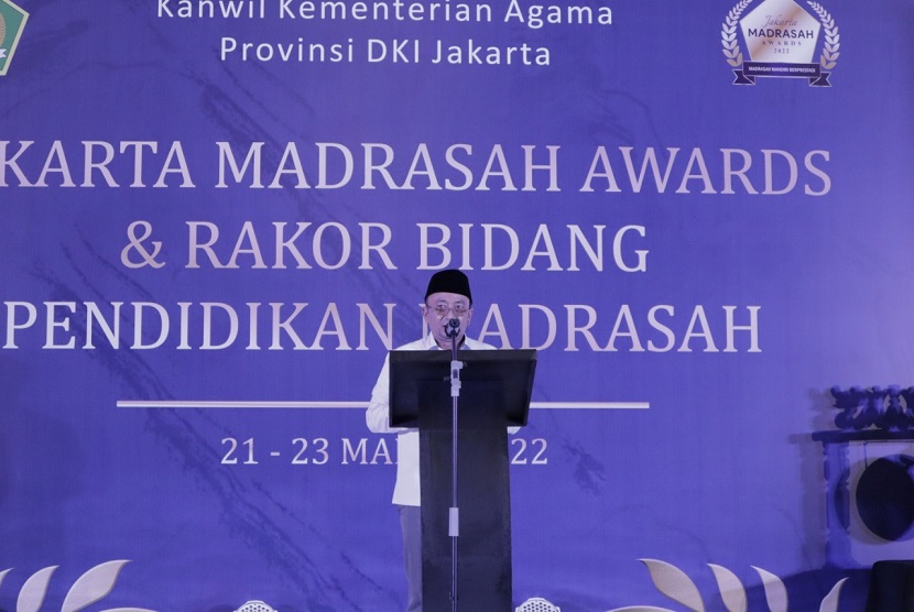 Kepala Kanwil Kemenag DKI Cecep Khairul Anwar saat membuka Jakarta Madrasah Awards, sekaligus Rapat Kerja Tahun 2022, dan Rakor Bidang Pendidikan Madrasah pada 21 hingga 23 Maret 2022.