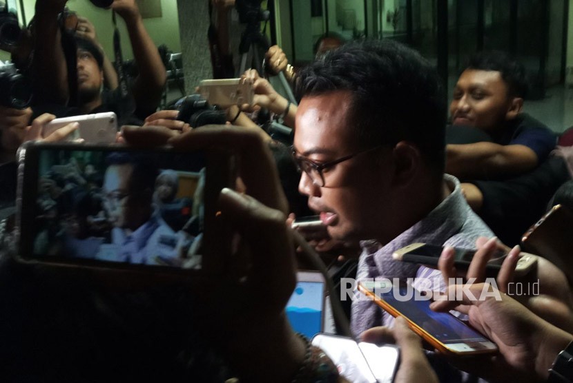 Ruben Hattari, head of public policy Facebook Indonesia meets the police's summon on Wednesday (April 18), over allegation of misuse of data.