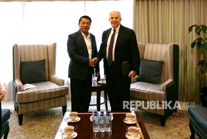 Kepala KSP Moeldoko melakukan pertemuan dengan Dubes Amerika untuk Indonesia Joseph Donovan di kantor KSP, Senin (19/2). 