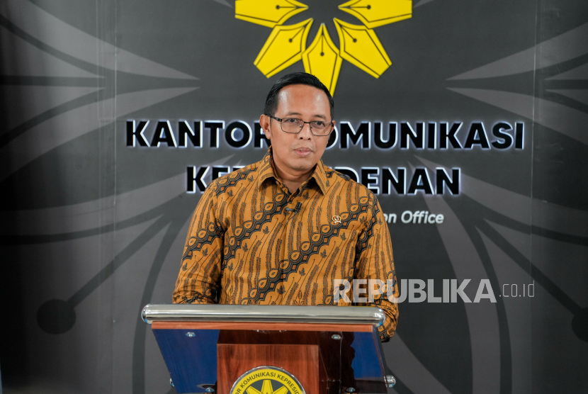 Kepala PCO Hasan Nasbi di kantor PCO, Gambir, Jakarta Pusat, Rabu (16/7/2025).