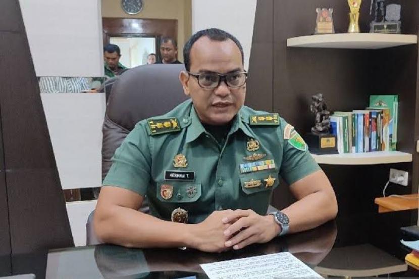 Kepala Penerangan Kodam (Kapendam) XVII/Cenderawasih, Kolonel Kav Herman Taryaman.