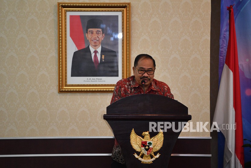 Kepala PPATK Kiagus Ahmad Badaruddin memberikan sambutan dalam pembukaan seminar diseminasi di kantor PPATK, Jakarta, Selasa (30/4/2019).