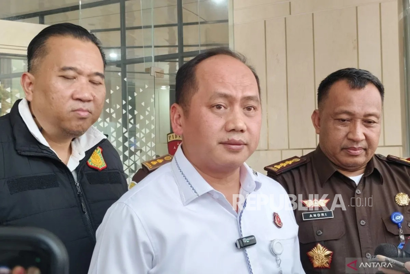 Kepala Pusat Penerangan Hukum (Kapuspenkum) Kejagung, Anang Supriatna di Gedung Jampidsus Kejagung, Jakarta Selatan, Rabu (30/7/2025).