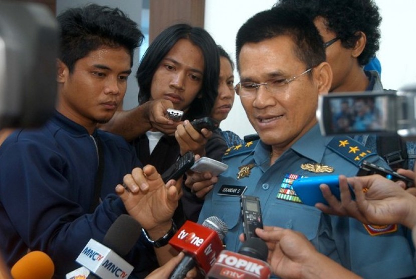 Kepala Pusat Penerangan TNI Laksamana Muda Iskandar Sitompul