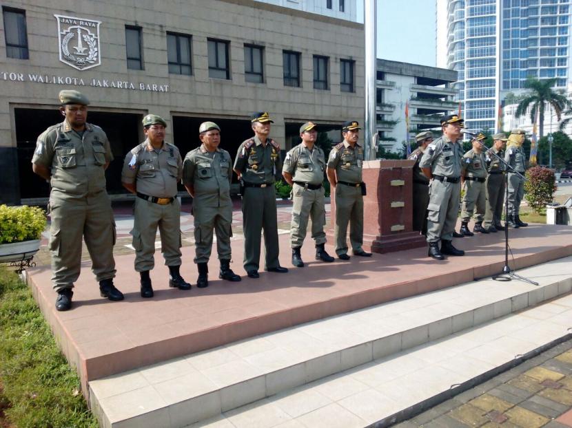 Kepala Satuan Polisi Pamong Praja (Kasatpol PP) Jakarta Barat, Tamo Sijabat.