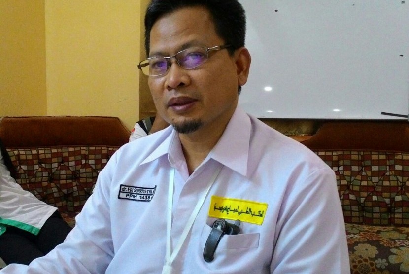 Kepala Seksi Klinik Kesehatan Haji Indonesia (KKHI) Madinah Edi Supriyatna 