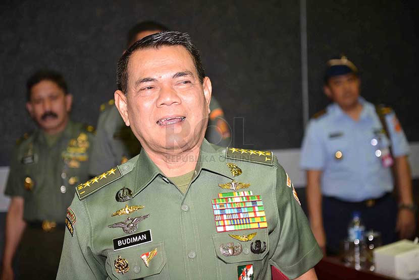 Kepala Staf Angkatan Darat (KSAD) Jendral TNI Budiman
