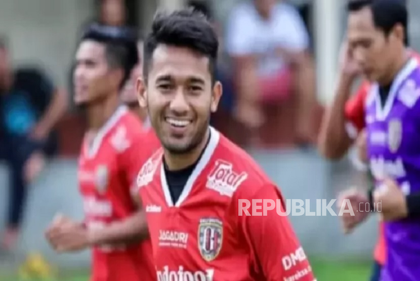 Kepolisian Resor Cianjur, Jawa Barat, menangkap mantan pemain Timnas U-23 tahun 2013/2014, Syakir Sulaiman (32 tahun) warga Kecamatan Cilaku, Kabupaten Cianjur, Jawa Barat.