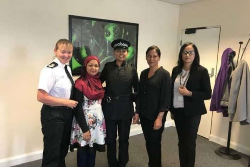 Kepolisian West Yorkshire, Inggris memperkenalkan seragam baru untuk petugas perempuan Muslim.