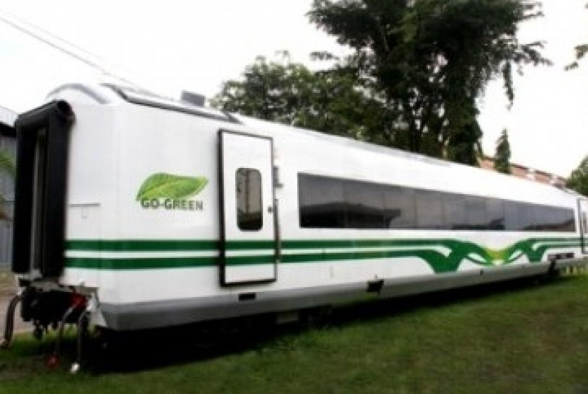 Kereta api ramah lingkungan, KA Argo Bromo yang sudah dipermak ulang oleh PT Inka