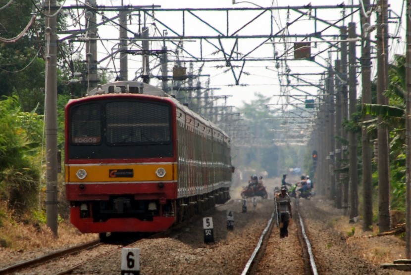 Kereta Commuter Line 