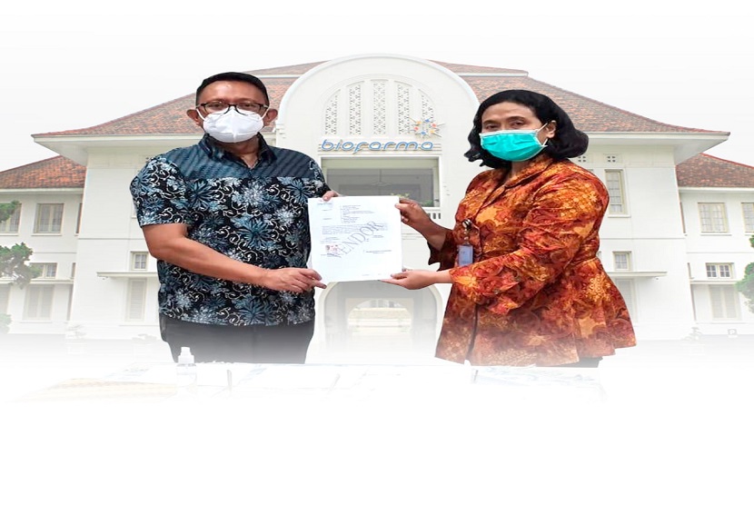 Kerja sama antara DNR Distribusi dan Bio Farma ditandai adanya penandatanganan Surat Penunjukkan Distributor Vaksin Covid-19 oleh Direktur Pemasaran Bio Farma Sri Harsi Tetekhi dan Chief of Suppky Chain DNR Distribusi Jerry Tengker di Bandung, beberapa waktu lalu.