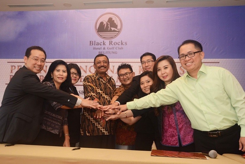 Kerja sama pemasaran proyek properti Black Rocks Golf Belitung. 