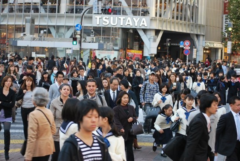 Kerumunan di kawasan Shibuya, Tokyo