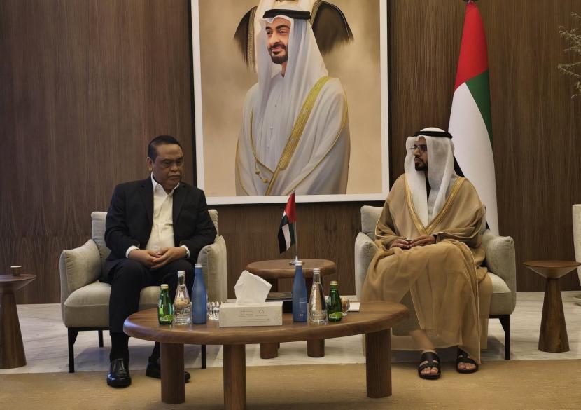 Ketua ASFA Foundation Komjen Pol (Purn) Syafruddin Kambo bertemu Mufti Dubai Syaikh Abdul Aziz Al-Haddad, di Abu Dhabi, Selasa (27/2/2024). 