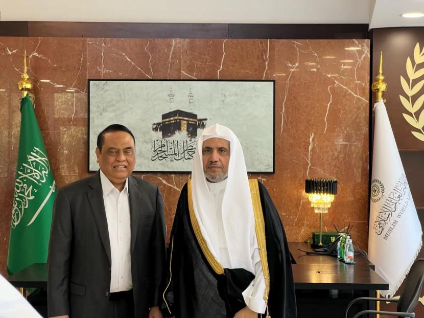Ketua ASFA Foundation Syafruddin Kambo bertemu dengan Sekretaris Jenderal Liga Muslim Dunia Syaikh Muhammad Abdul Karim Al-Isa di kantornya, Riyadh, pada Selasa (31/10/2023).