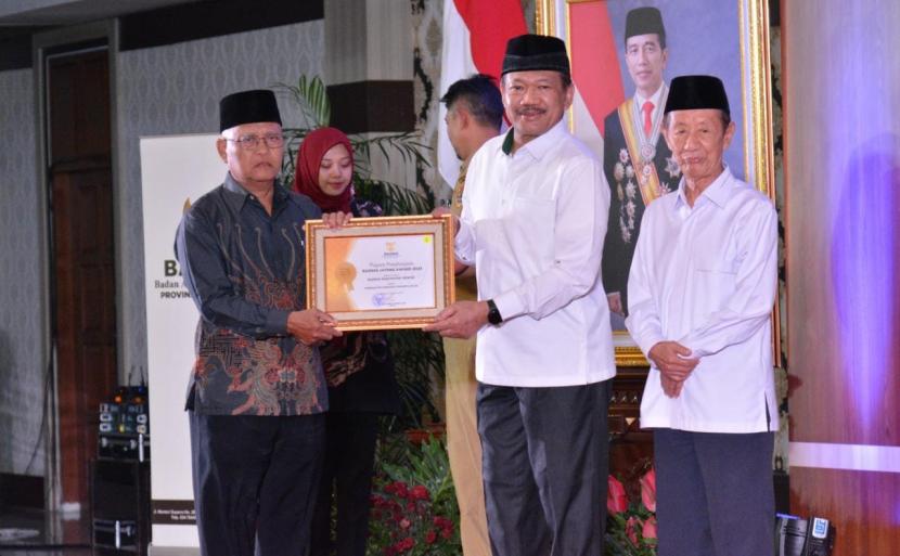 Ketua Badan Amil Zakat Nasional (BAZNAS) RI Prof Dr KH Noor Achmad, mengapresiasi kinerja BAZNAS Jawa Tengah dan Kab/Kota yang telah menjalankan tugasnya dengan baik dalam mengentaskan kemiskinan.