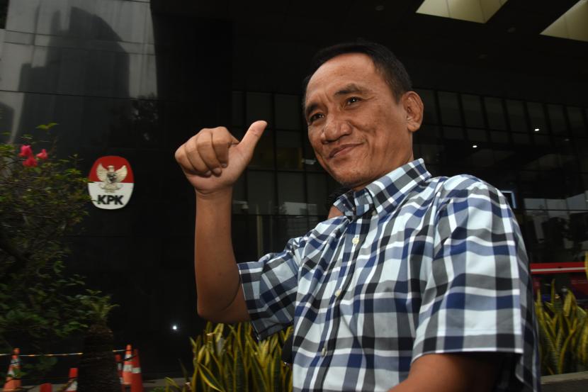  Kepala Badan Pemenangan Pemilu (Bappilu) Partai Demokrat, Andi Arief menyatakan Demokrat siap berkoalisi termasuk dengan PDI Perjuangan. (ilustrasi)
