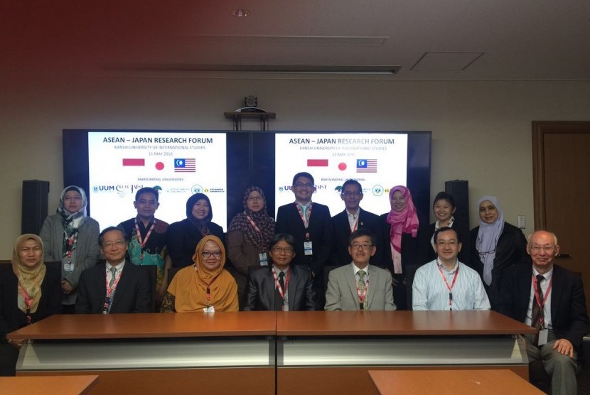  Ketua bidang kerjasama Paguyuban Pasundan menghadiri ASEAN Japan research Forum pada tanggal 11 April 2016 Di Kansai university Osaka Japan