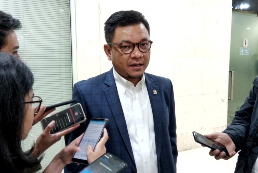  Anggota DPR Desak Menag Segera Ambil Keputusan Soal Haji. Foto: Ace Hasan Syadzily  