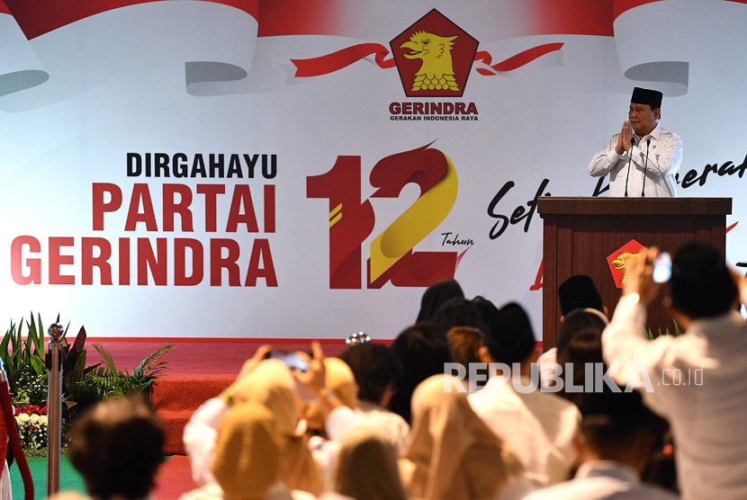 Ketua Dewan Pembina Partai Gerindra Prabowo Subianto menyampaikan pengarahan dalam peringatan HUT ke-12 Partai Gerindra di kantor DPP Partai Gerindra, Jakarta Selatan, Kamis (6/2/2020).