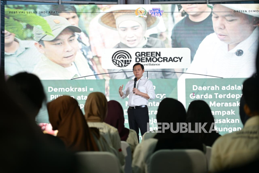 Ketua Dewan Perwakilan Daerah (DPD) RI Sultan Baktiar Najamudin menyampaikan Inspiring Speech dalam acara Festival Lulus jadi Apa?.