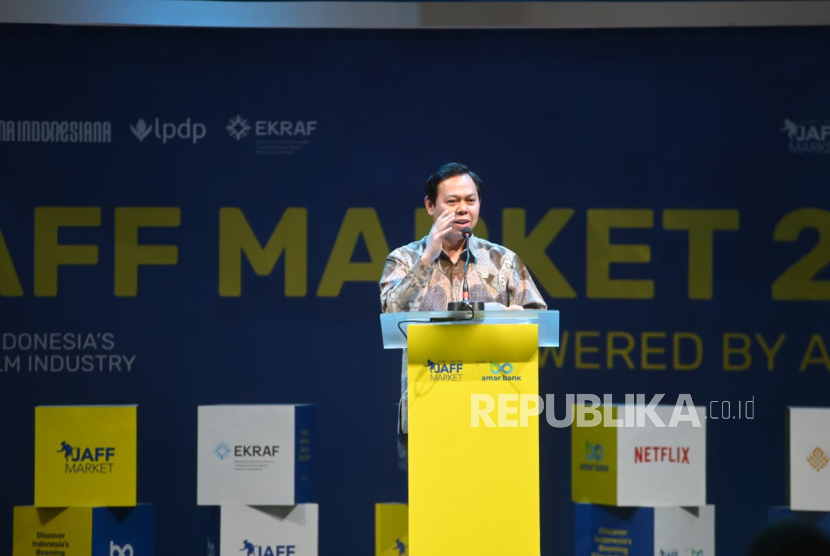 Ketua Dewan Perwakilan Daerah (DPD) RI Sultan Baktiar Najamudin membuka kegiatan JAFF MARKET 2025 dengan tema Maju Industri Film Nasional — Maju Ekonomi Daerah, Sabtu (29/11/2025) di Jogja Expo di Kota Centre Jogjakarta.